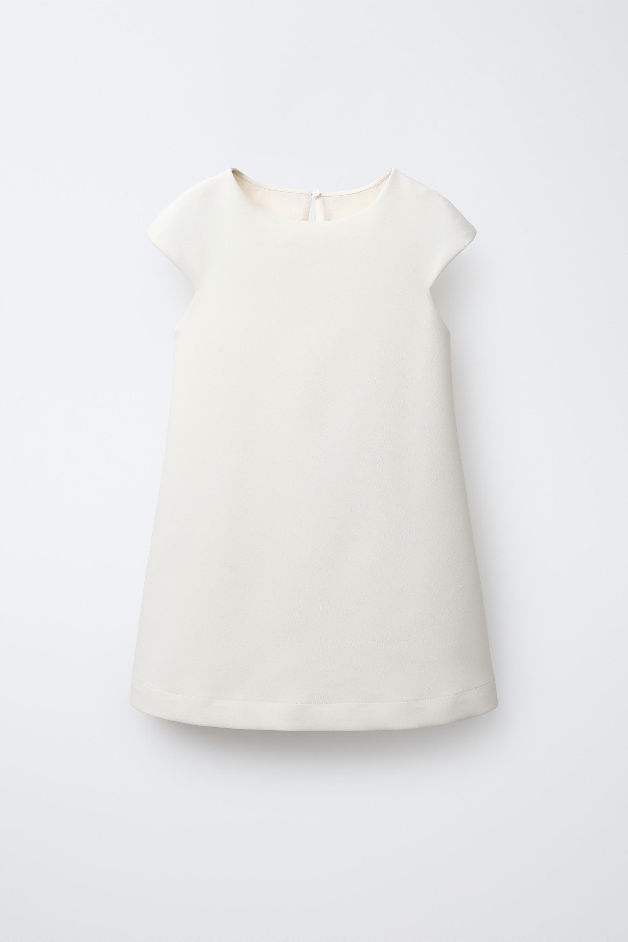 DETACHABLE FEATHER DRESS